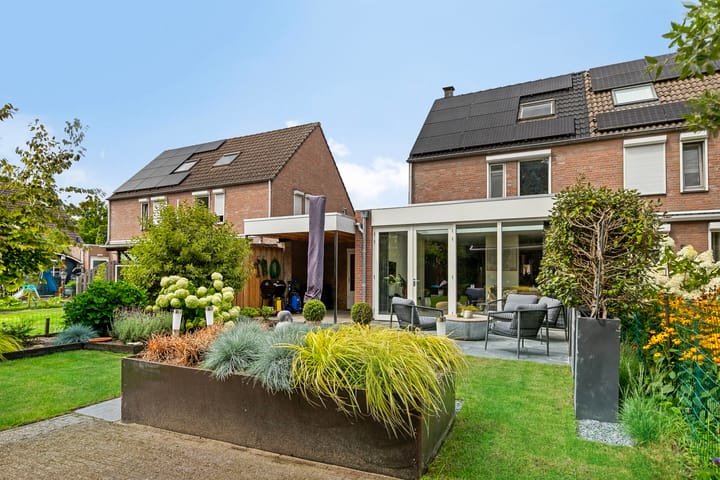 Foto 44 van den Brier 305