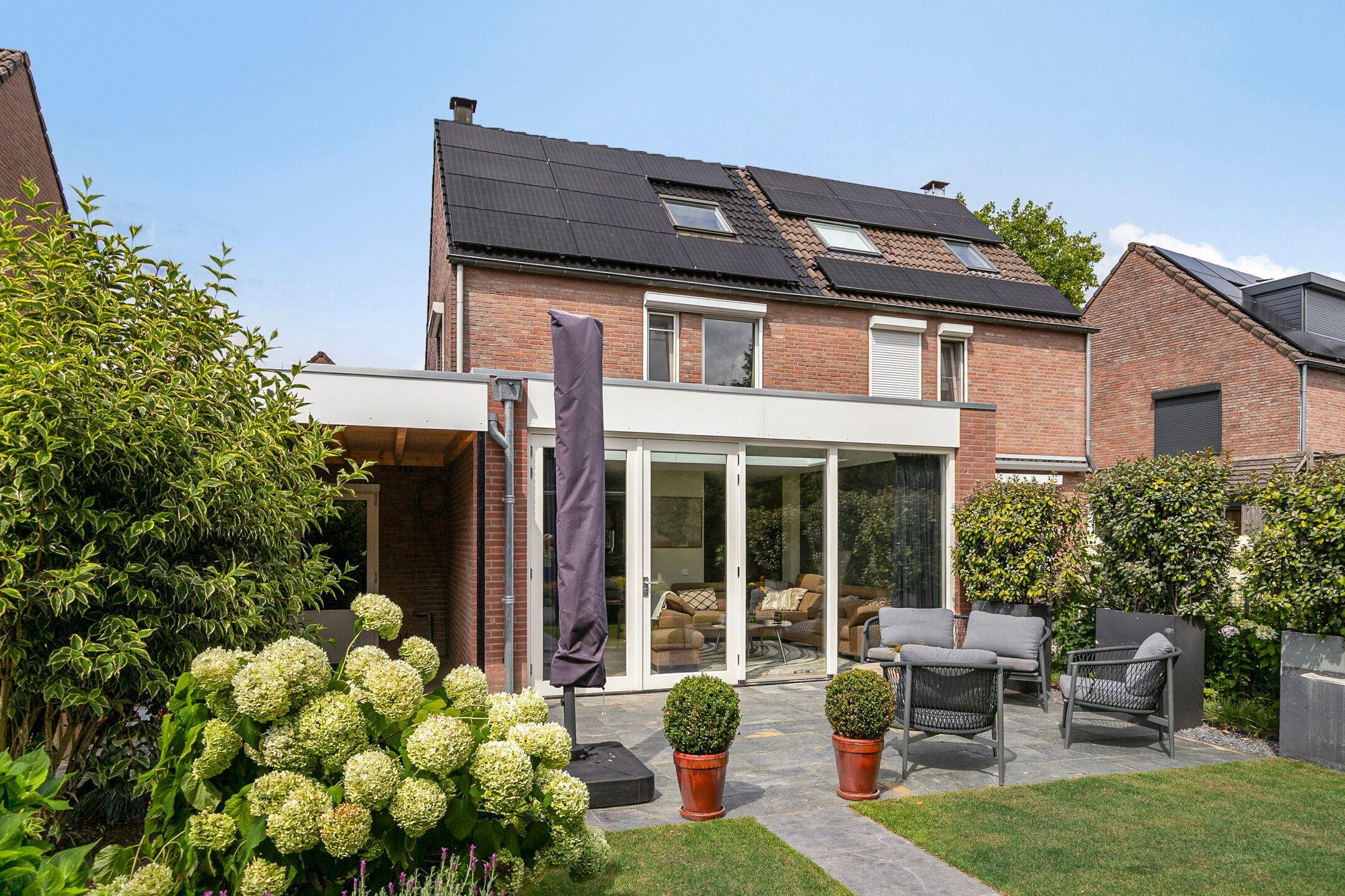 Foto 45 van den Brier 305