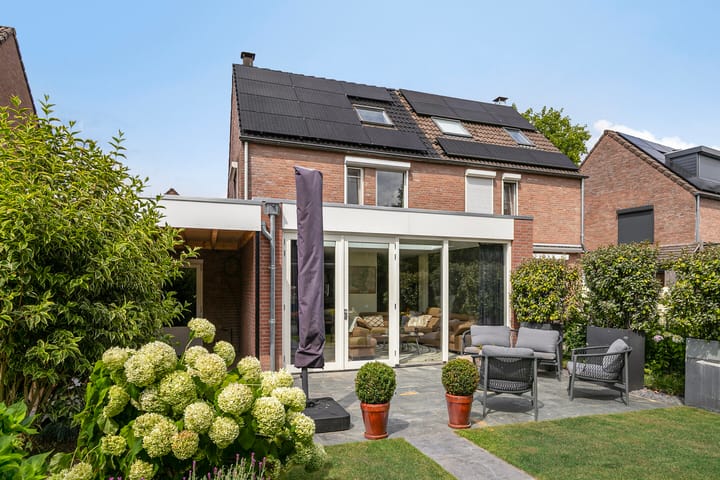 Foto 45 van den Brier 305