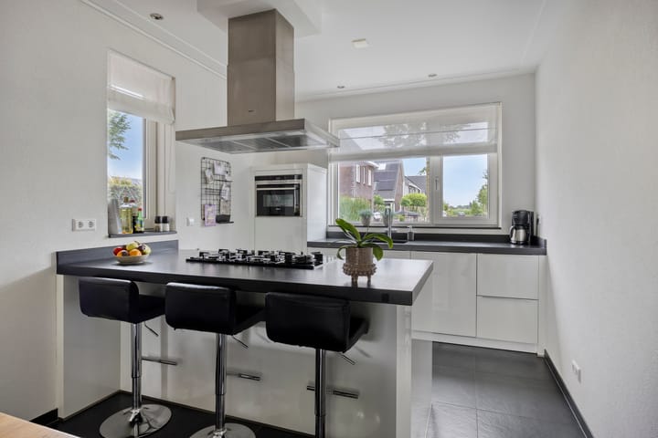 Foto 2 van Valkappel 11