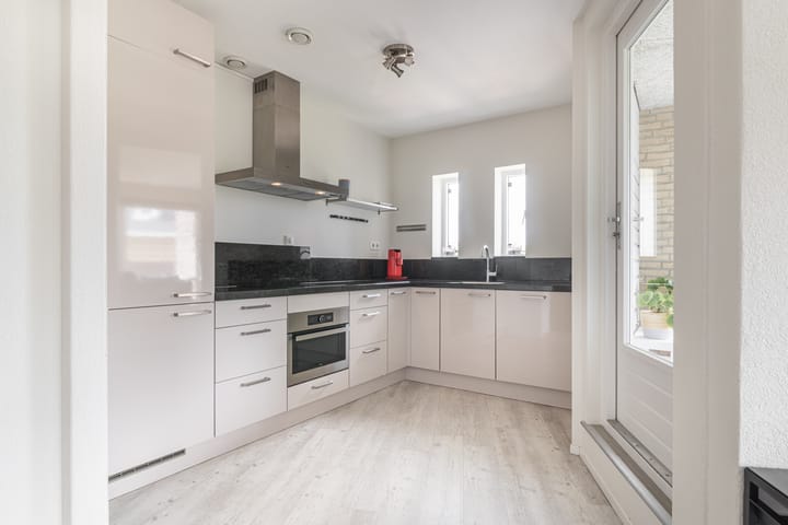 Photo 4 of Van Steenbergenlaan 27