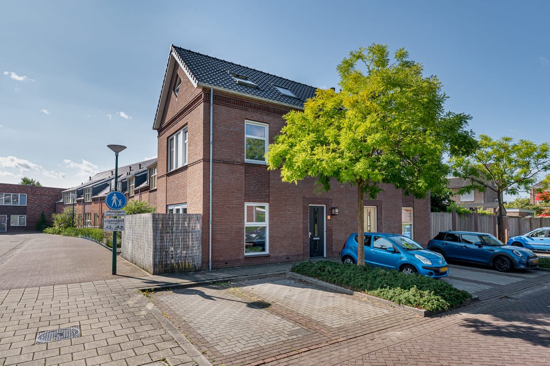 Photo 1 of Pastoor Klessensstraat 4