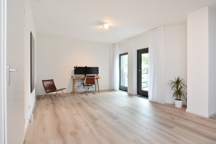 Foto 10 van Burgemeester Elsenlaan 323-F109