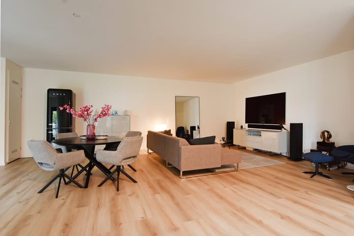 Foto 12 van Burgemeester Elsenlaan 323-F109