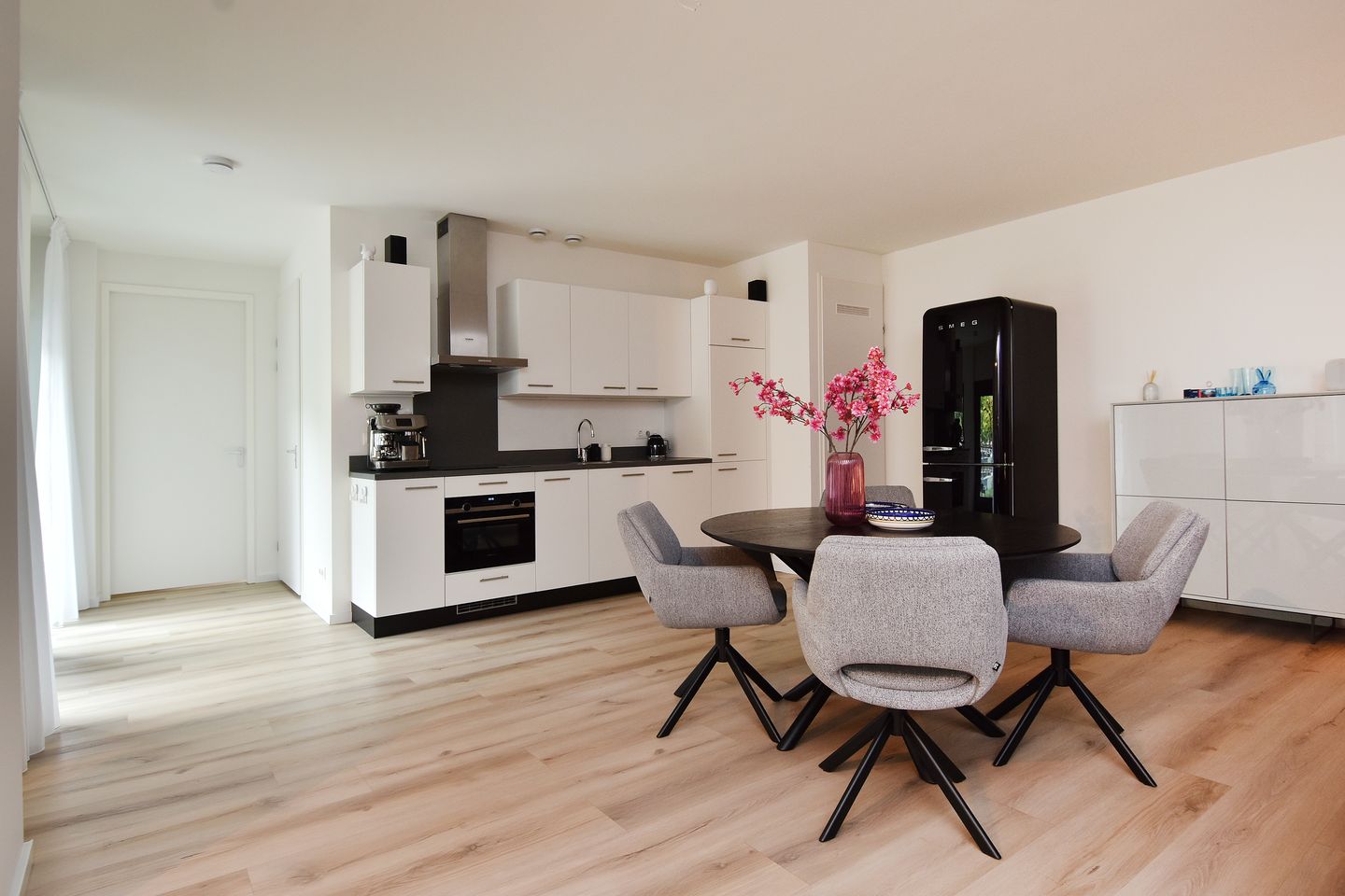 Foto 14 van Burgemeester Elsenlaan 323-F109