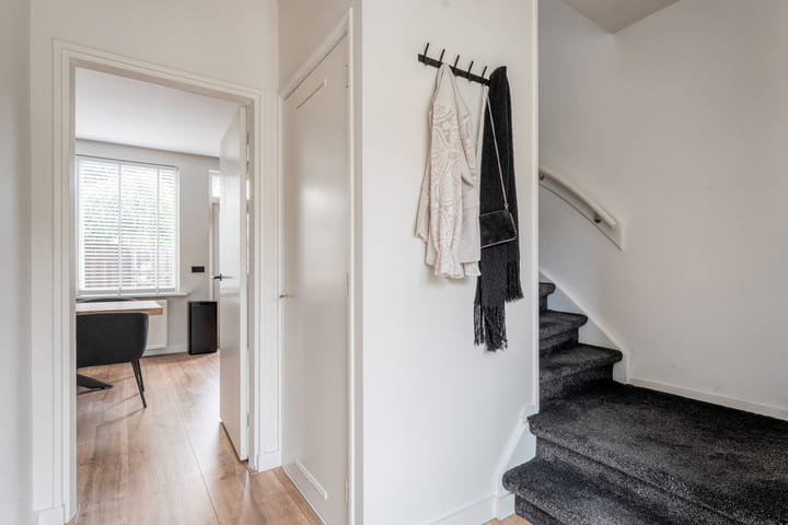 Foto 4 van Donker Curtiusstraat 8