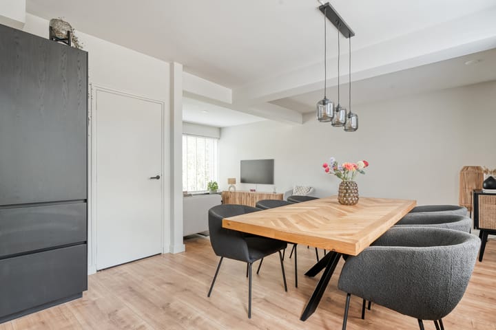 Foto 6 van Donker Curtiusstraat 8