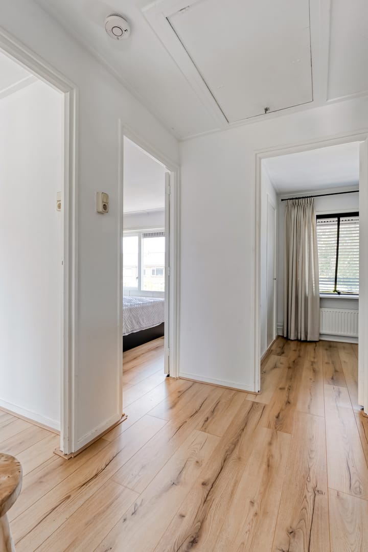 Foto 13 van Donker Curtiusstraat 8