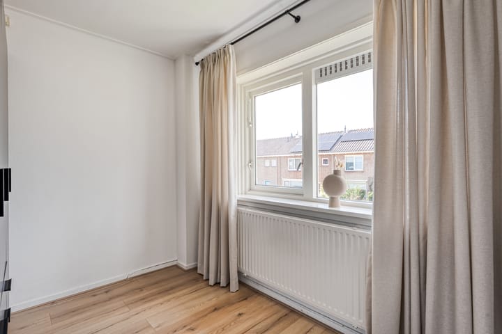 Foto 16 van Donker Curtiusstraat 8