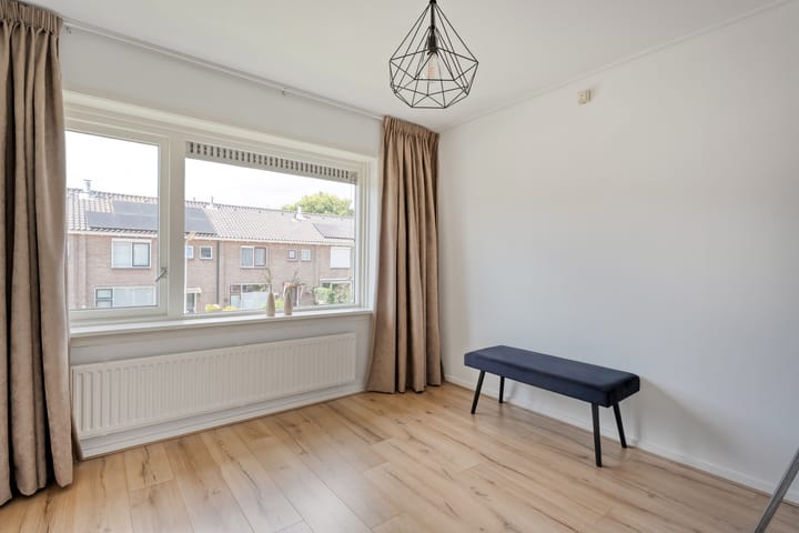 Foto 18 van Donker Curtiusstraat 8