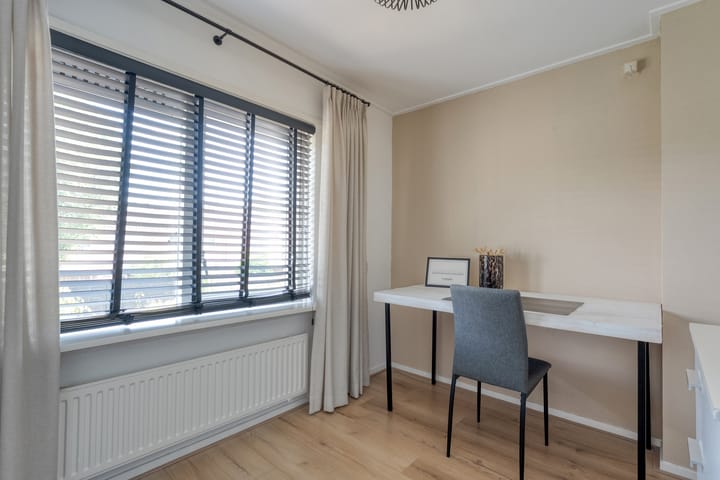 Foto 20 van Donker Curtiusstraat 8