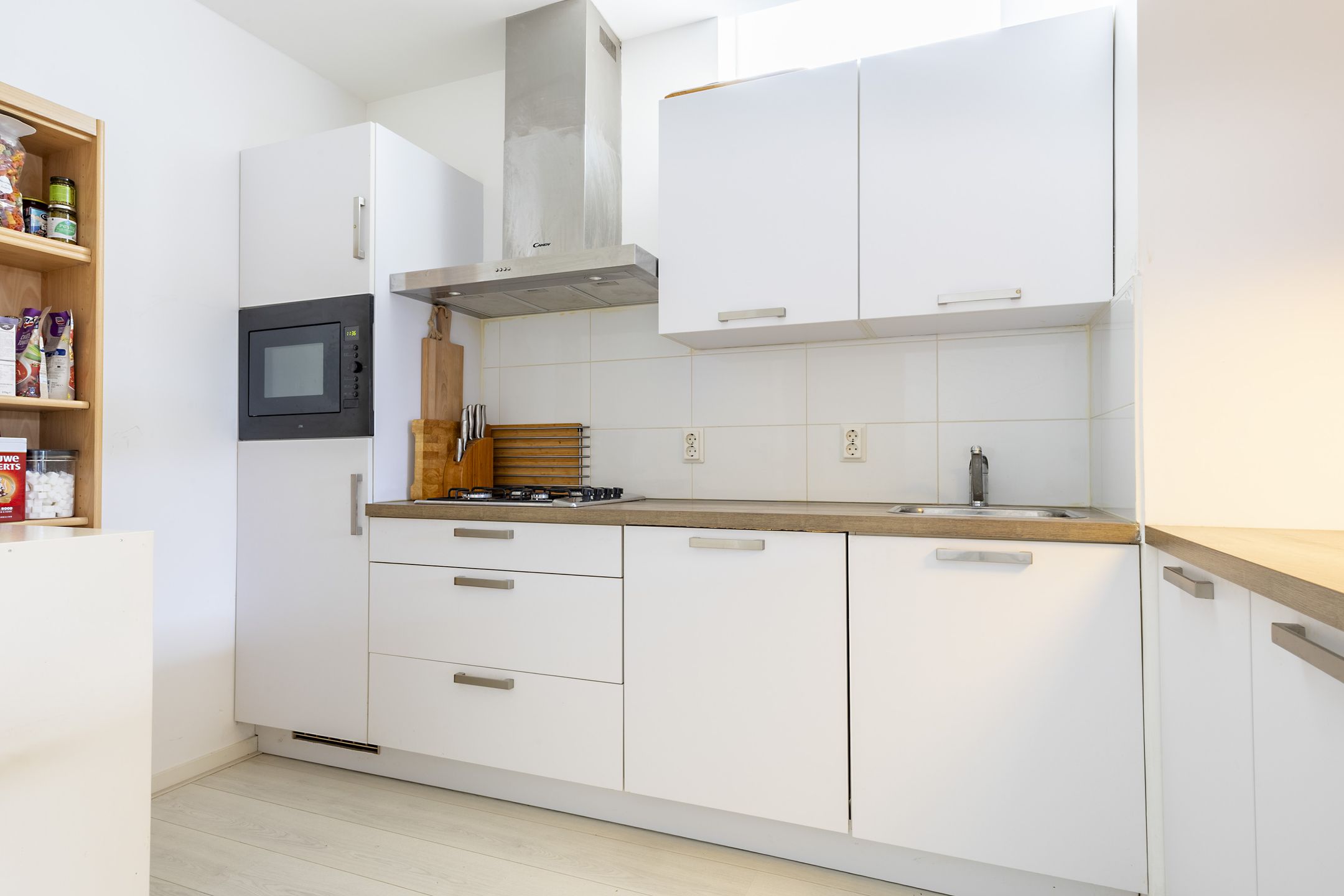 Photo 18 of Wijkerstraatweg 178-D