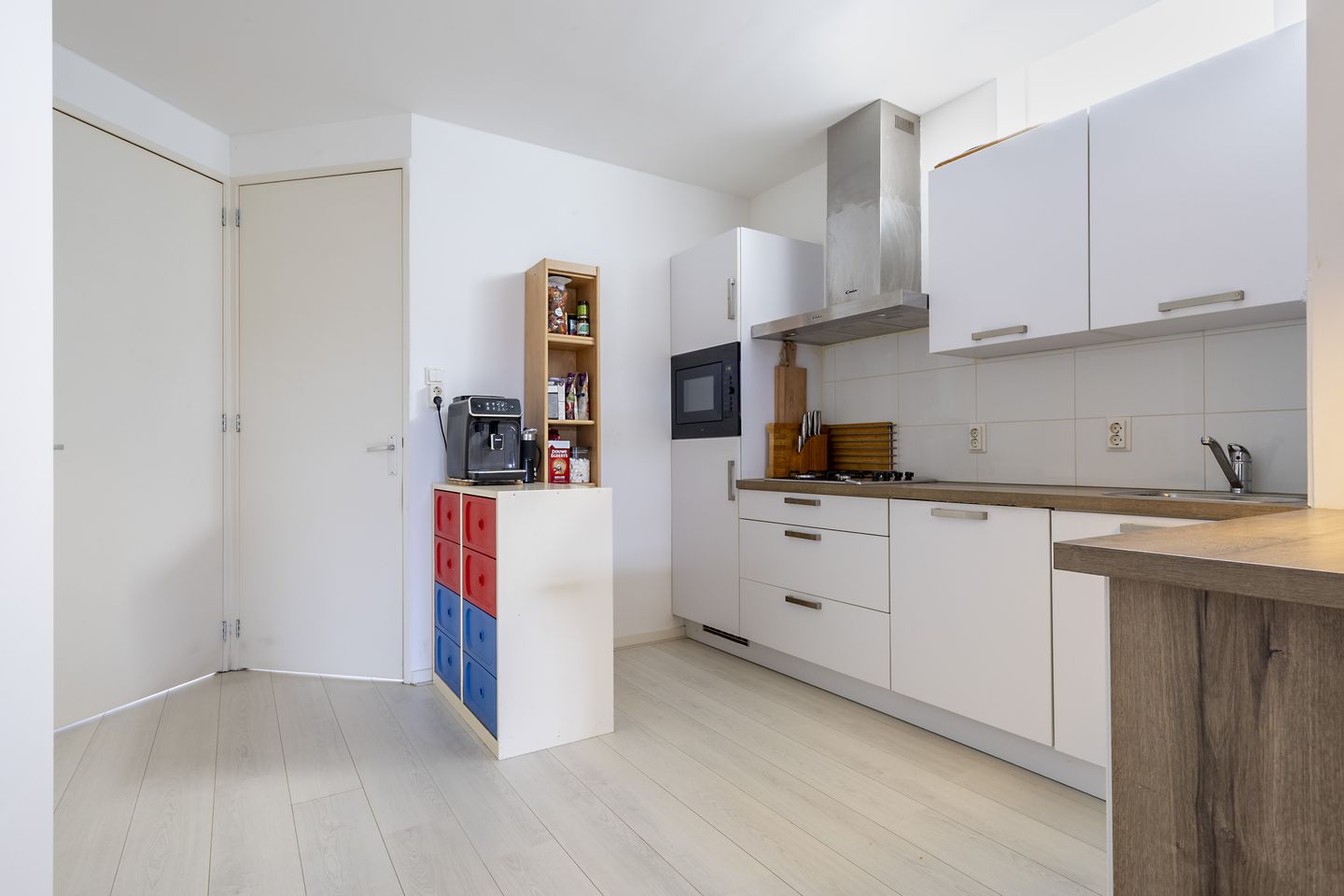 Photo 19 of Wijkerstraatweg 178-D