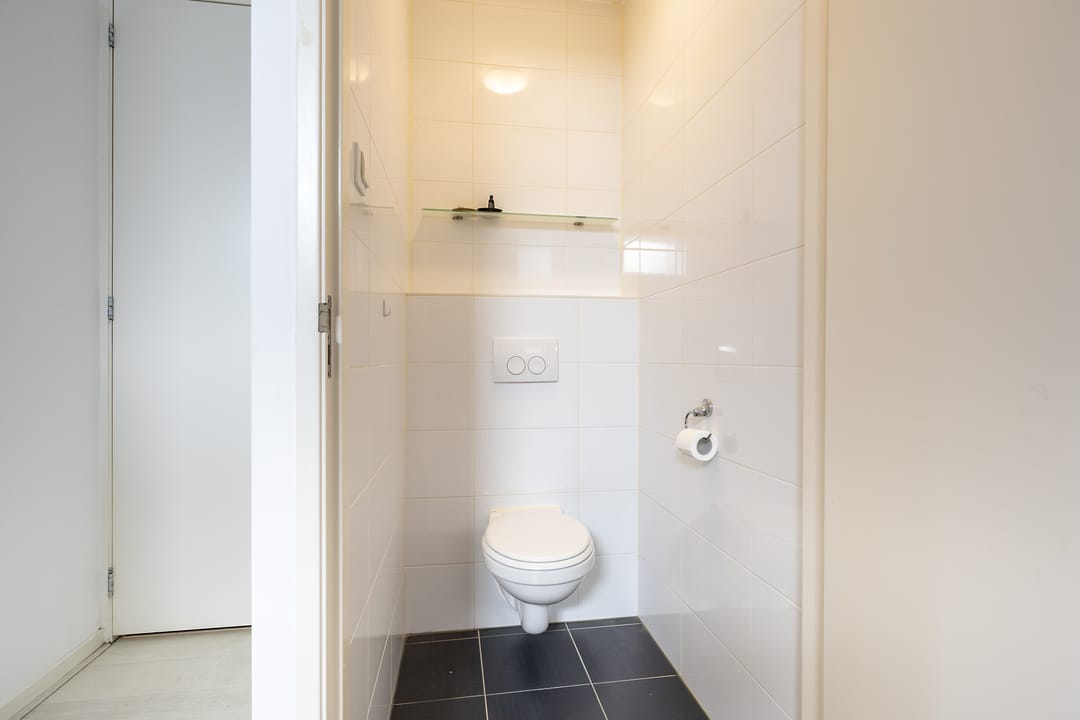 Photo 32 of Wijkerstraatweg 178-D