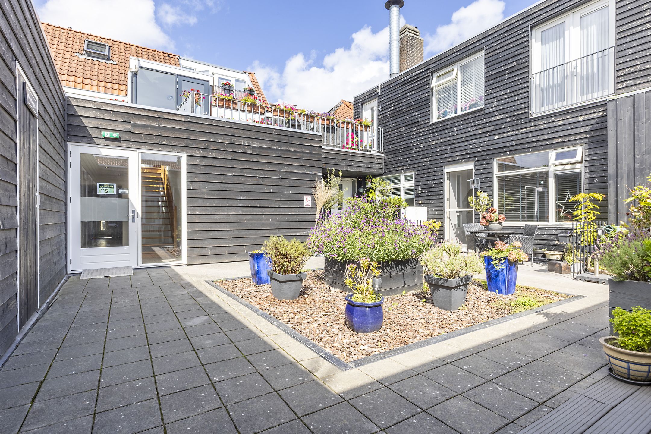 Photo 33 of Wijkerstraatweg 178-D