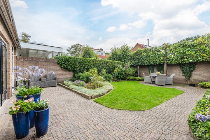 Photo 39 of Engelserf 17