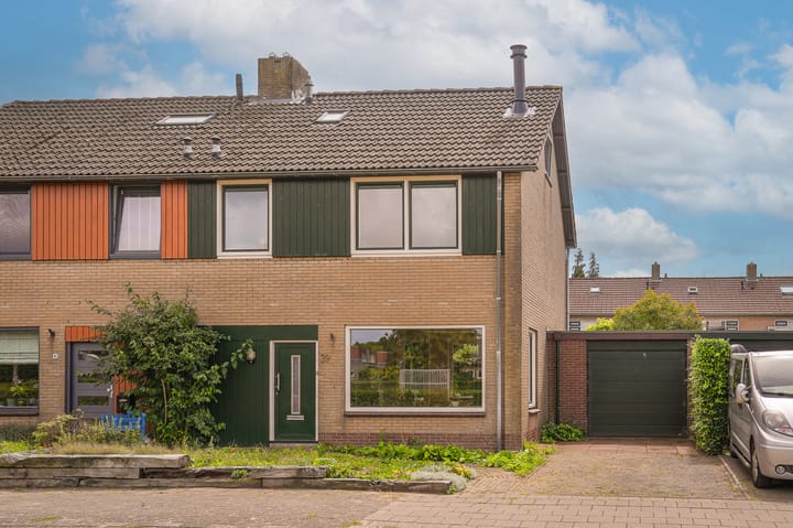 Foto 1 van Emmalaan 39