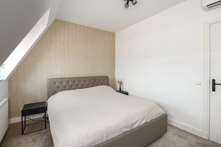 Foto 36 van Pluvierstraat 276