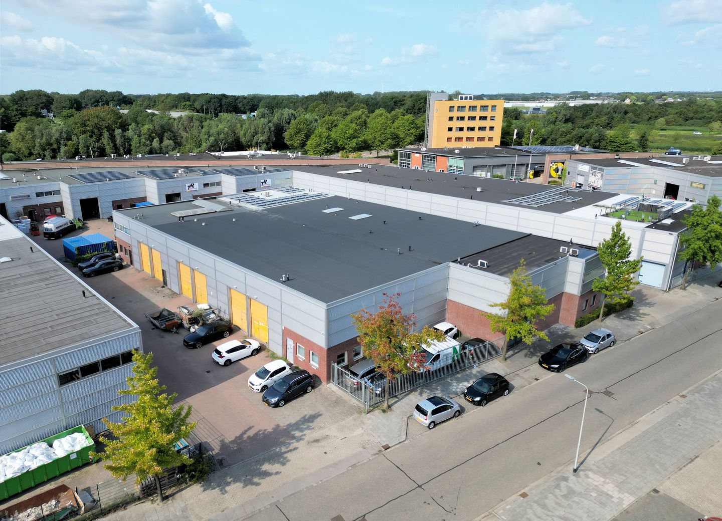 View photo 1 of De Plaats 3