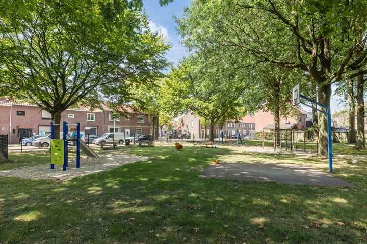 Foto 28 van Ringbaan-Oost 66