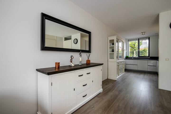 Foto 11 van René Magrittestraat 14