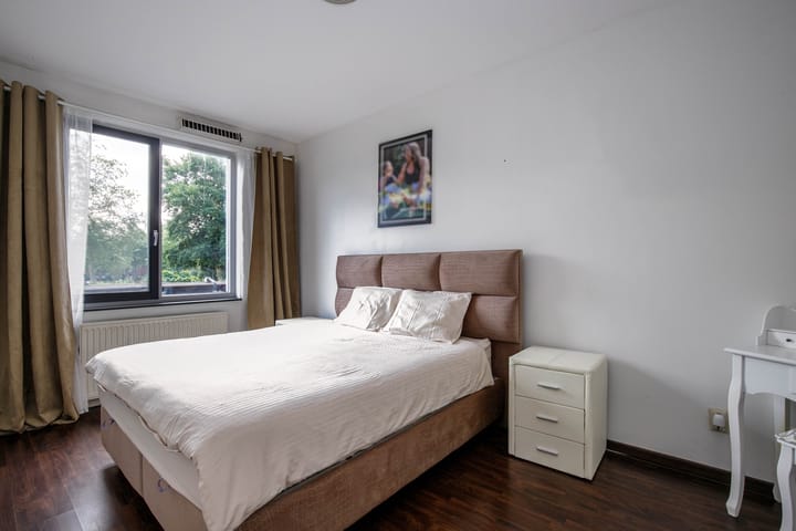 Foto 16 van René Magrittestraat 14