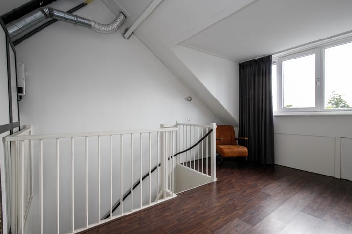 Foto 21 van René Magrittestraat 14