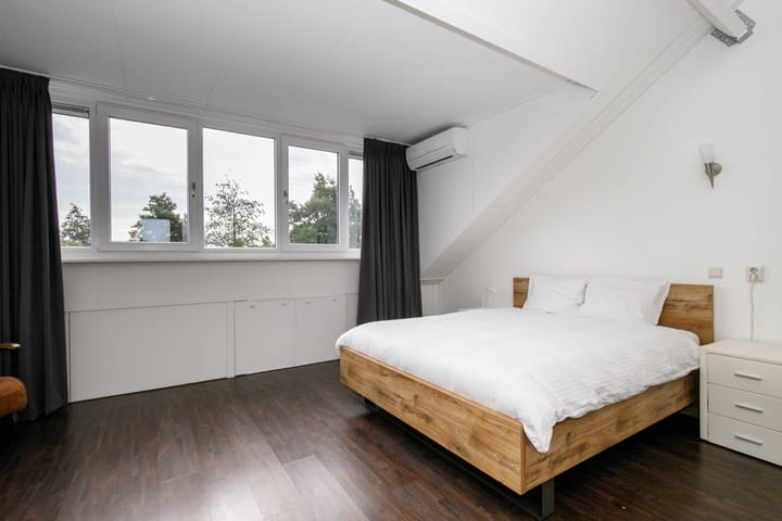 Foto 22 van René Magrittestraat 14