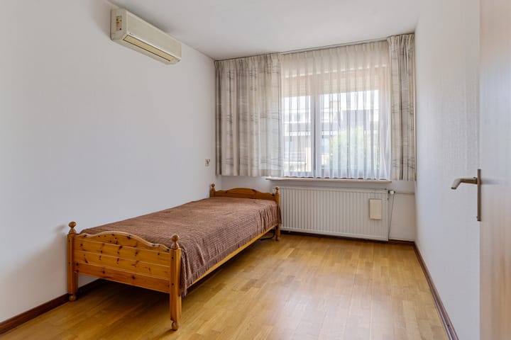 Foto 16 van Burgemeester Custerslaan 36