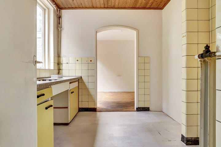 Foto 12 van Van Hogendorpstraat 16