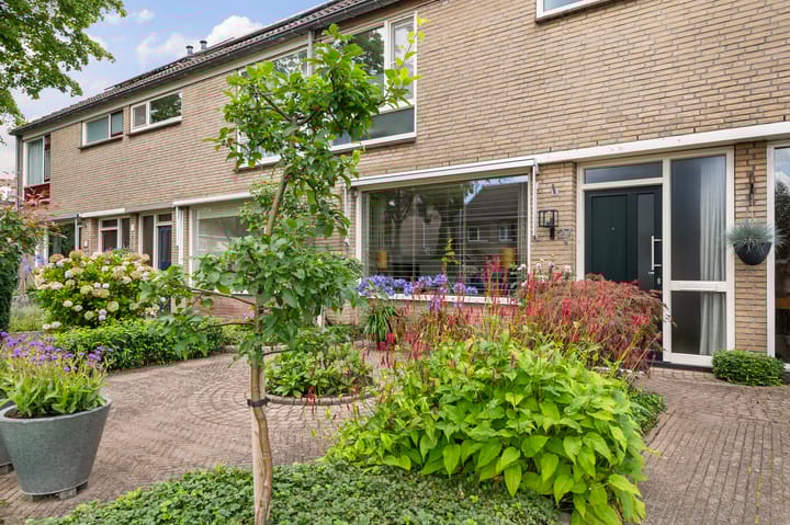 Photo 4 of Burcht 27