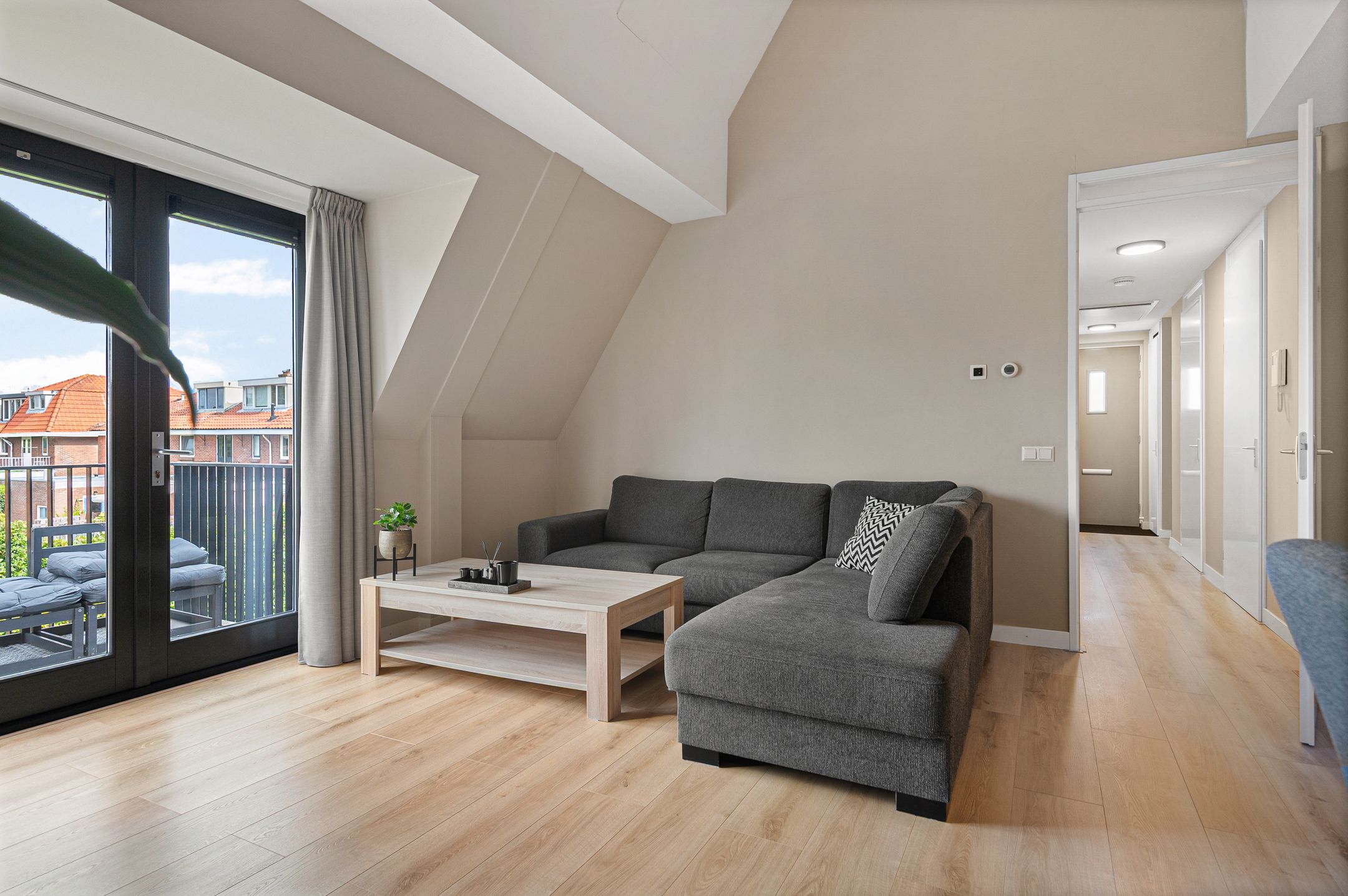 Foto 3 van Cementhof 1