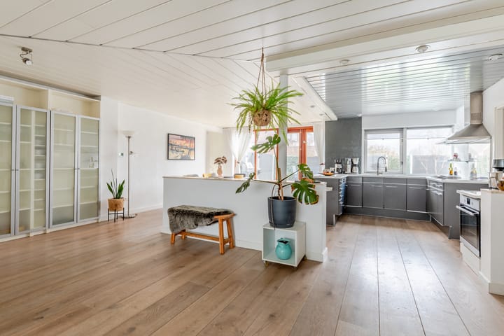 Foto 14 van Julianalaan 175