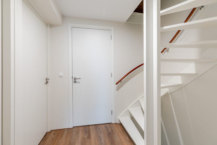 Foto 24 van Julianalaan 175