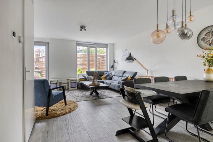 Foto 6 van Julie Postelsingel 107