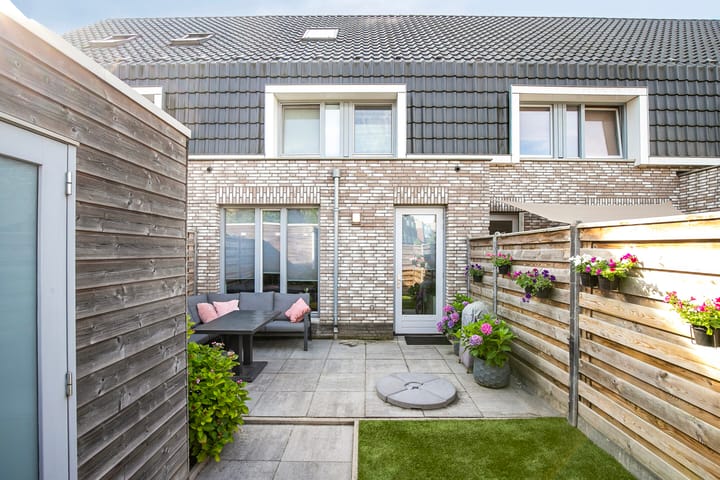 Foto 23 van Julie Postelsingel 107