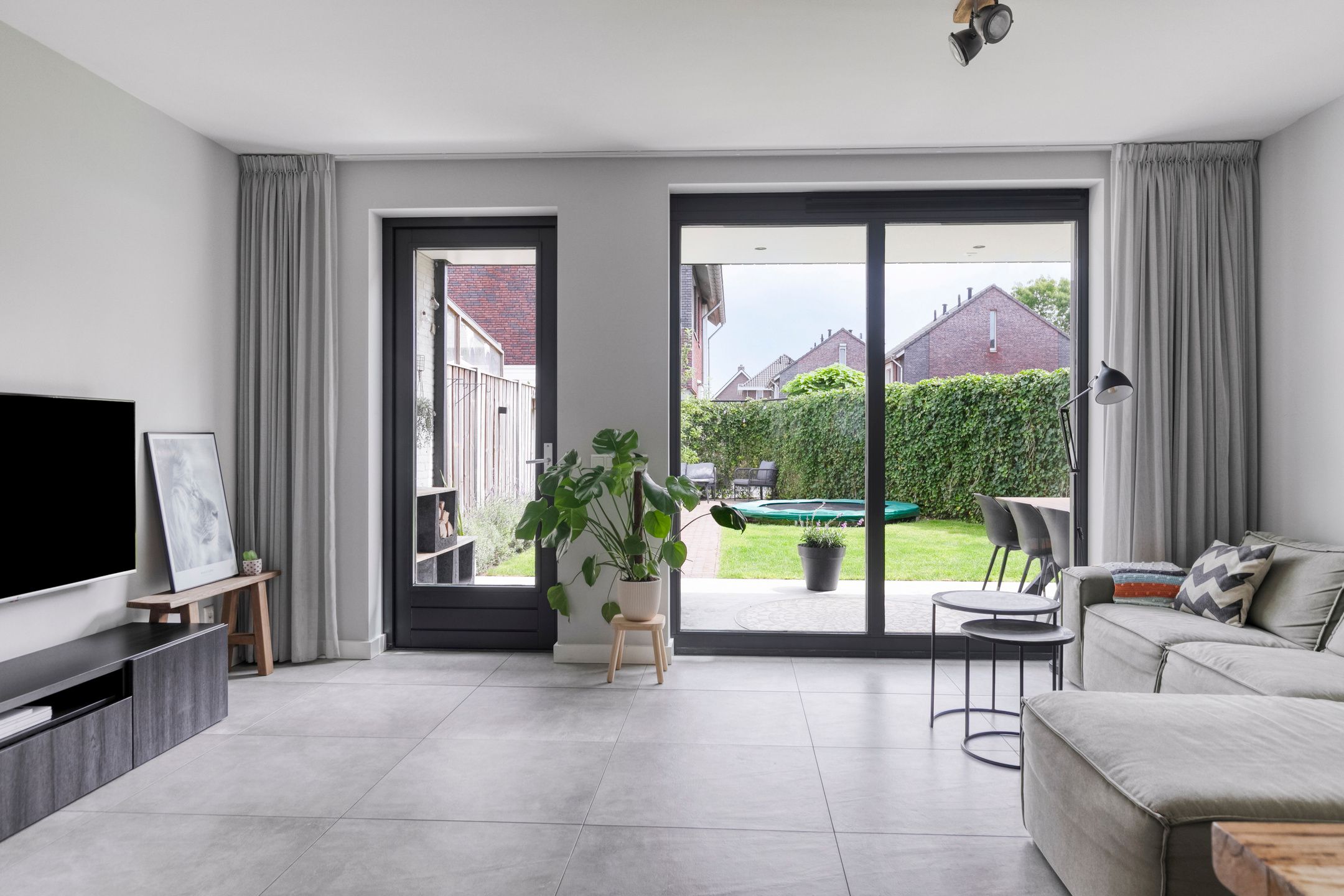 Photo 9 of Marjolein 1