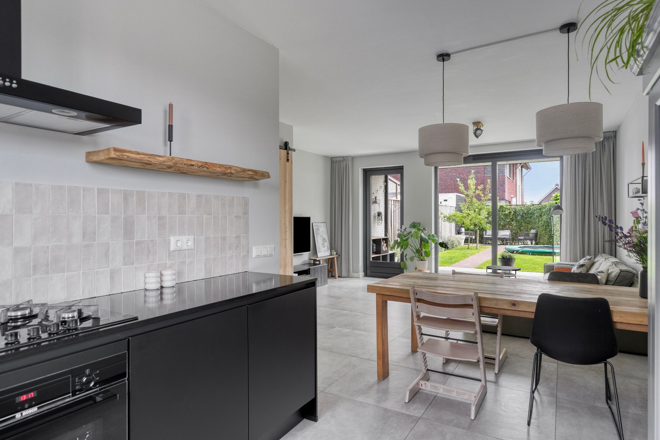 Photo 18 of Marjolein 1