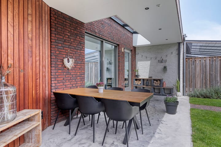 Photo 36 of Marjolein 1