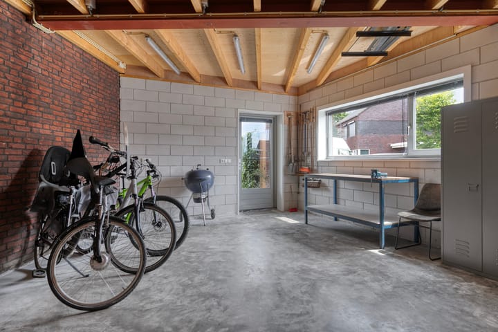 Photo 38 of Marjolein 1