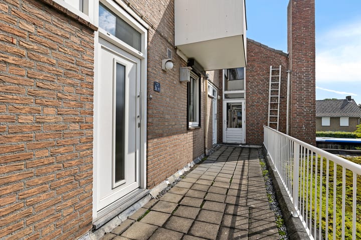 Photo 8 of Dorpstraat 83