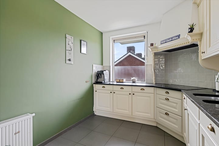 Photo 18 of Dorpstraat 83