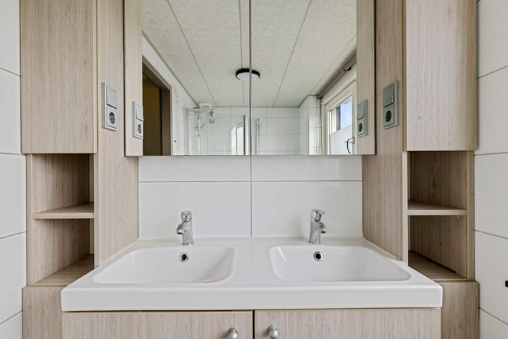 Photo 25 of Dorpstraat 83