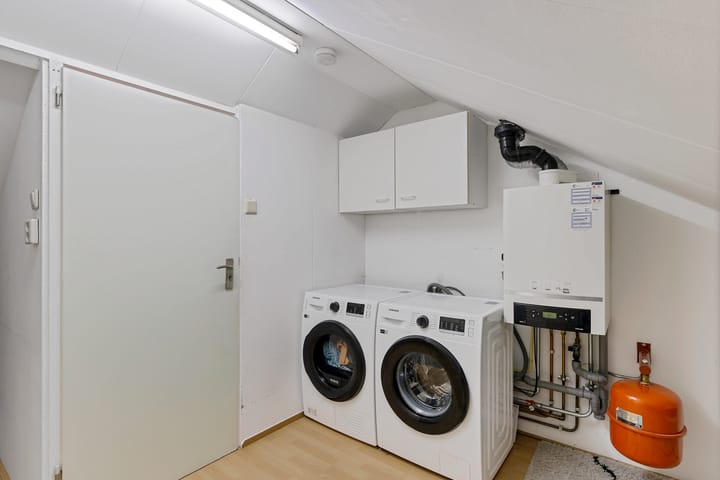 Photo 36 of Dorpstraat 83