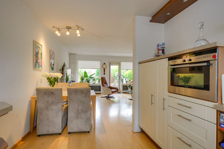 Foto 13 van Glanswit 17