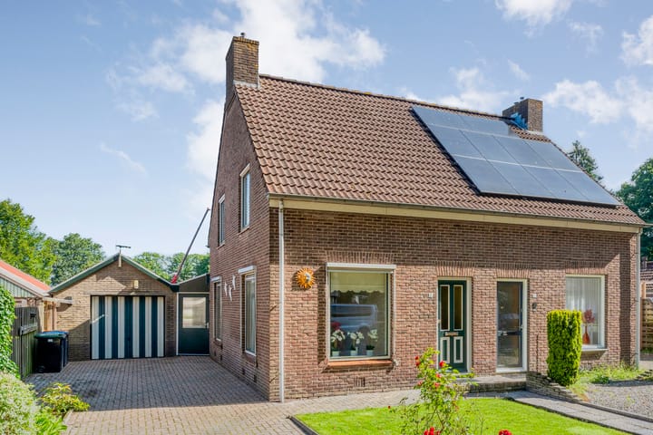 Photo 1 of Burgerzinstraat 9