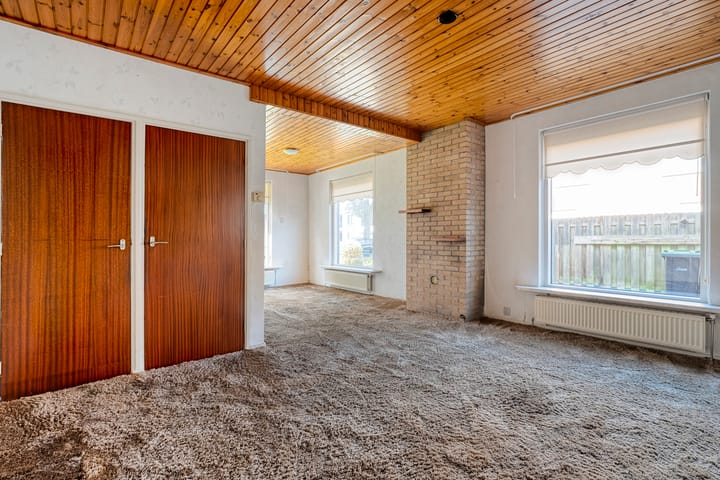 Photo 10 of Burgerzinstraat 9