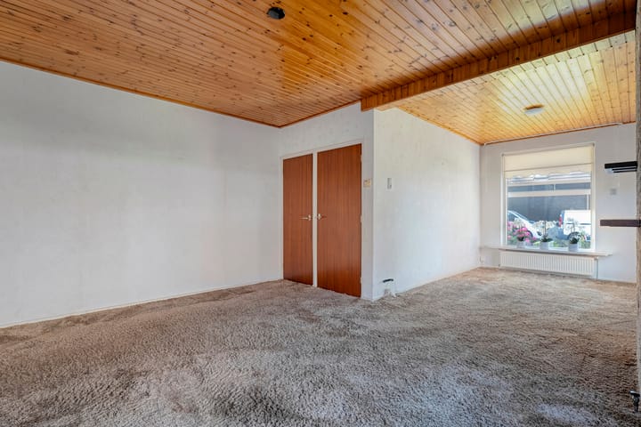 Photo 11 of Burgerzinstraat 9