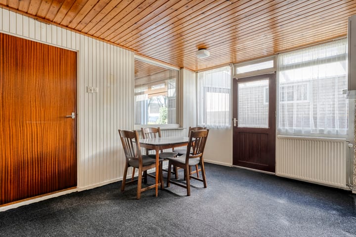 Photo 15 of Burgerzinstraat 9