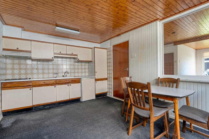 Photo 16 of Burgerzinstraat 9